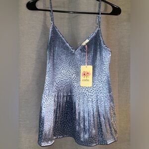 thin strap Entro top NWT beautiful flowing material feminine elegance